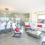 Luxus-Villa Direkt Am Meer Mit Hallenbad