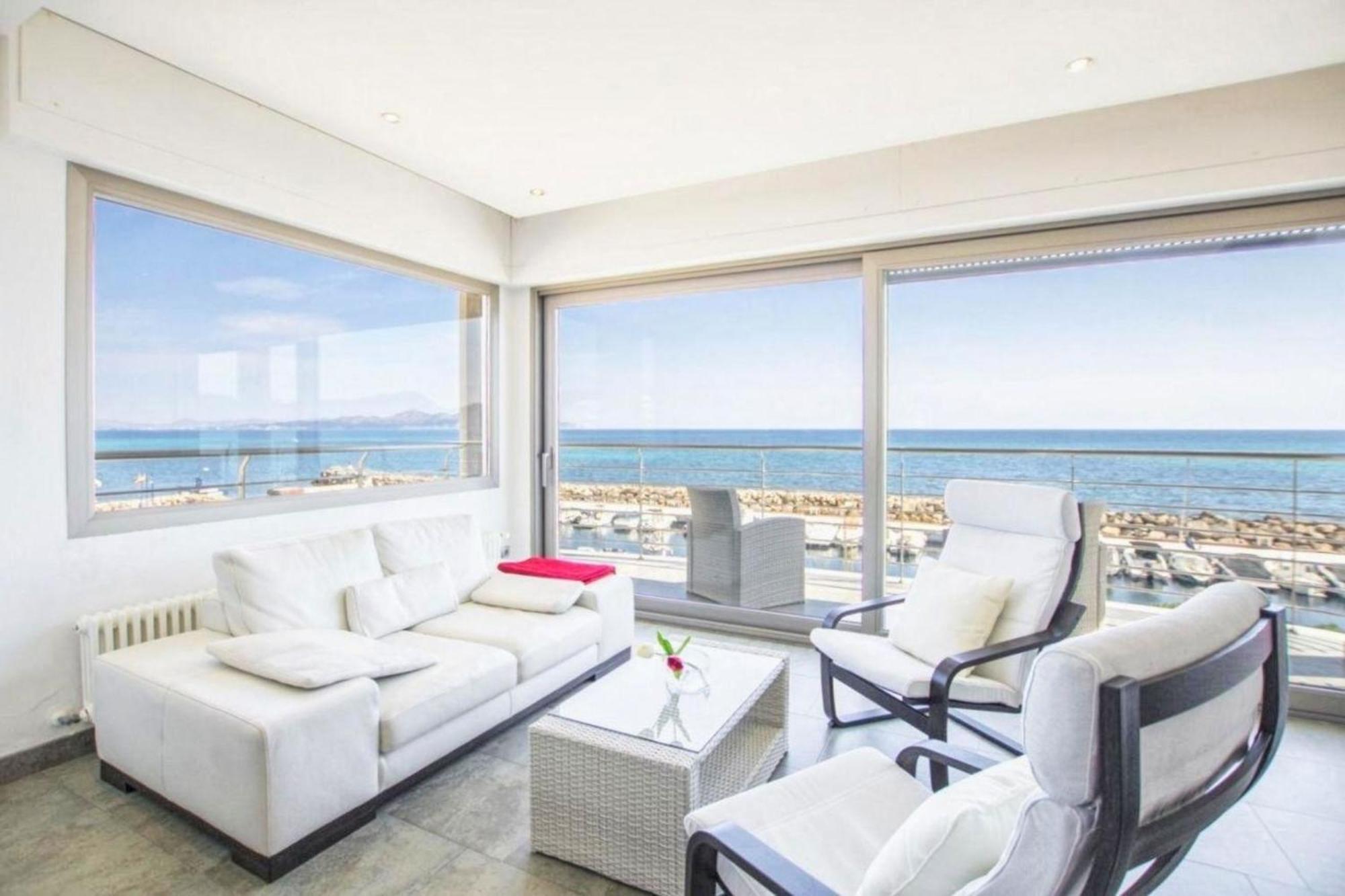 Ferienhaus Luxus-villa Direkt Am Mit Hallenbad Son Serra de Marina