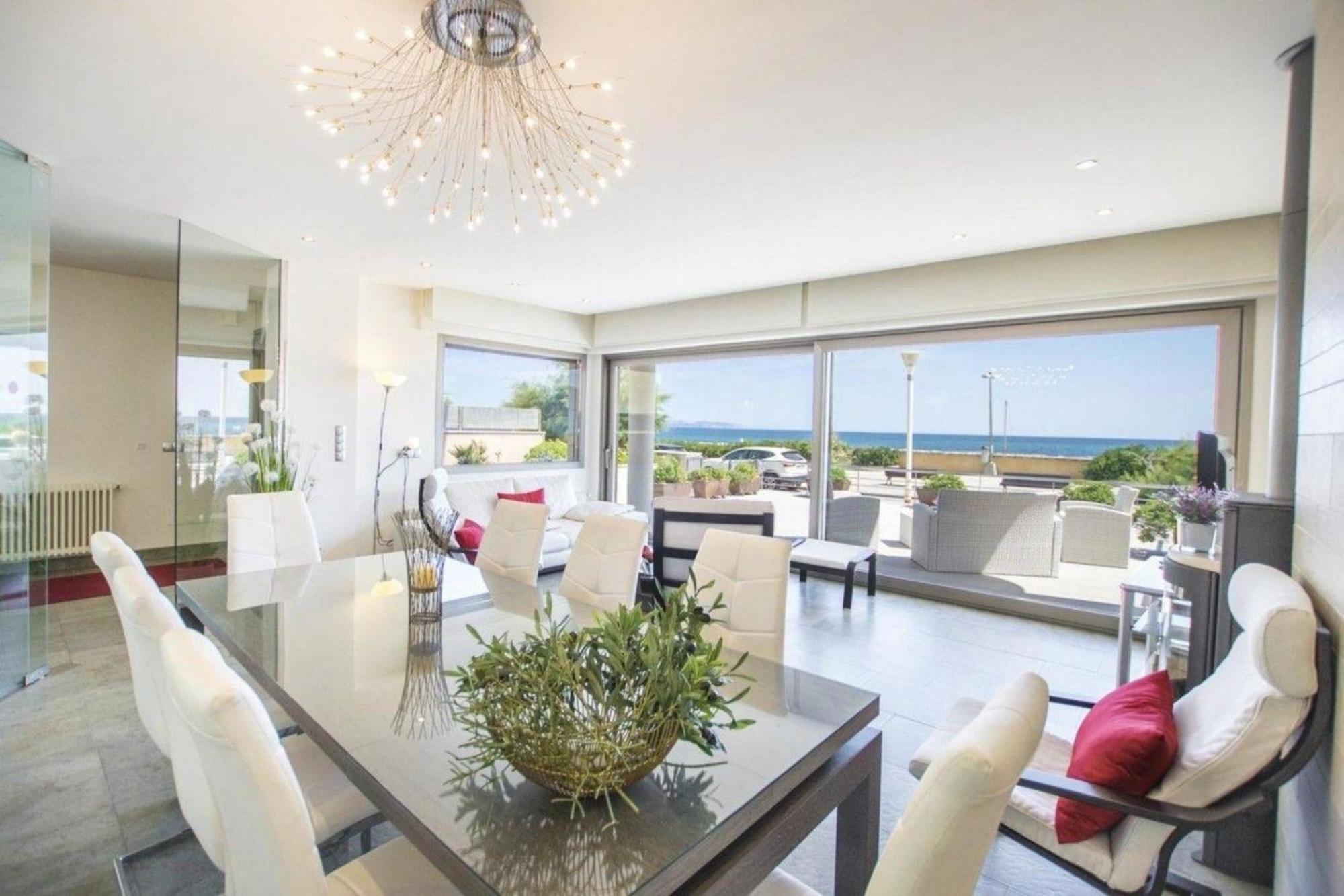 Luxus-villa Direkt Am Mit Hallenbad Ferienhaus *