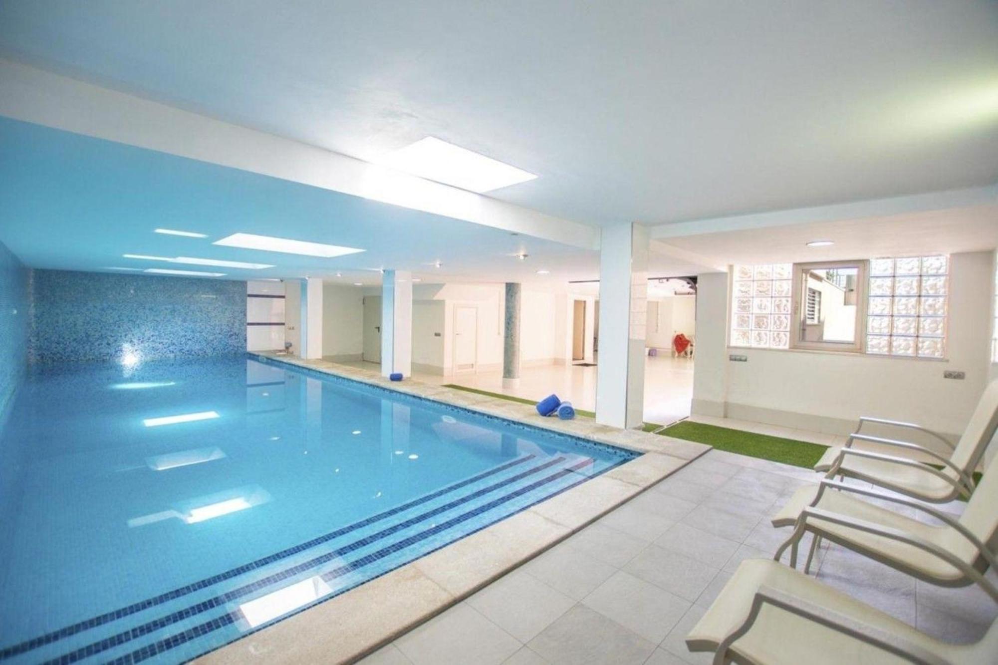 Luxus-villa Direkt Am Mit Hallenbad Ferienhaus Son Serra de Marina